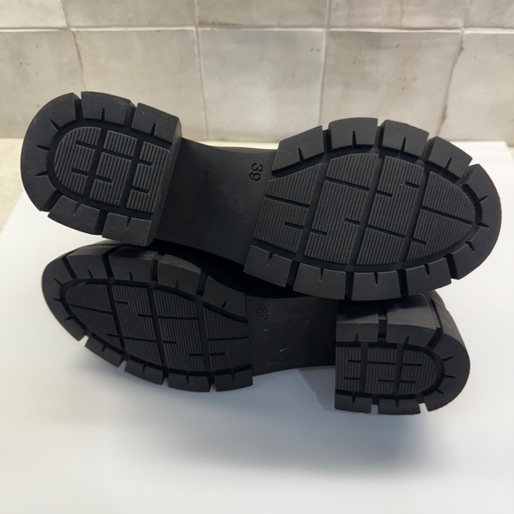 Helene Rouge Black Leather Chunky Chelsea Boot 39 NEW - Picture 4 of 8